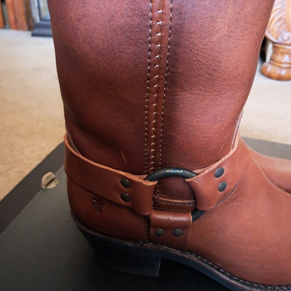 NIB Frye Women's Cognac 12R Harness Leather Boots - Picture 5 of 6